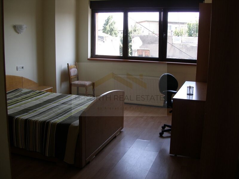 Patru camere de inchiriat, 120 mp, vila, ideal sediu firma